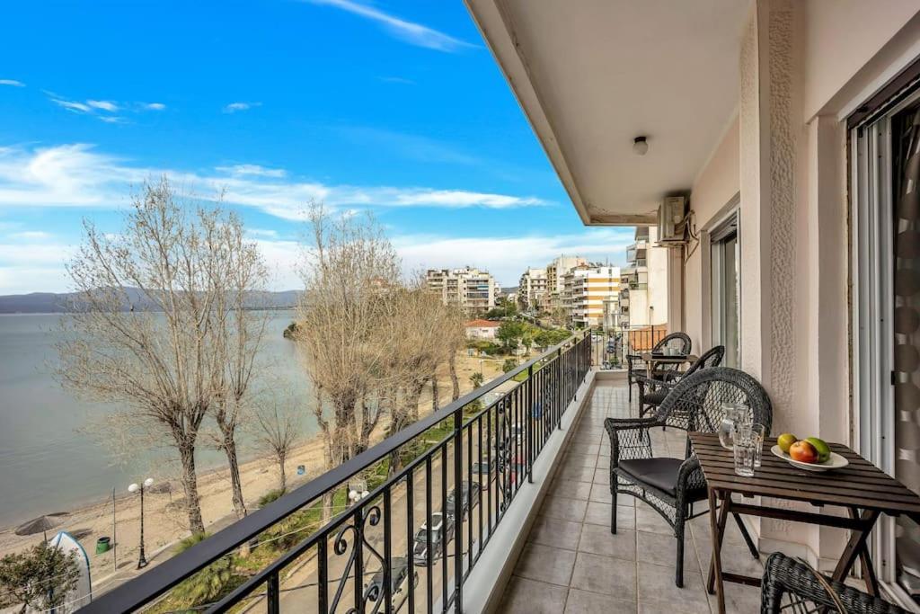Bright Central Apartment With Splendid Sea View! Chalkís Exteriér fotografie