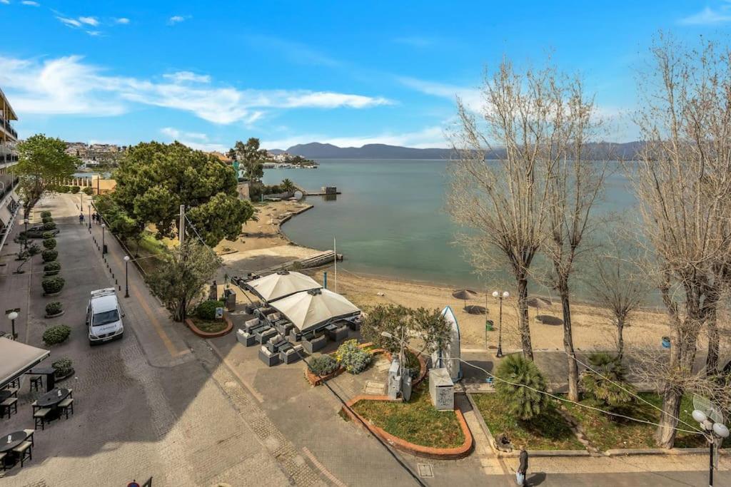 Bright Central Apartment With Splendid Sea View! Chalkís Exteriér fotografie