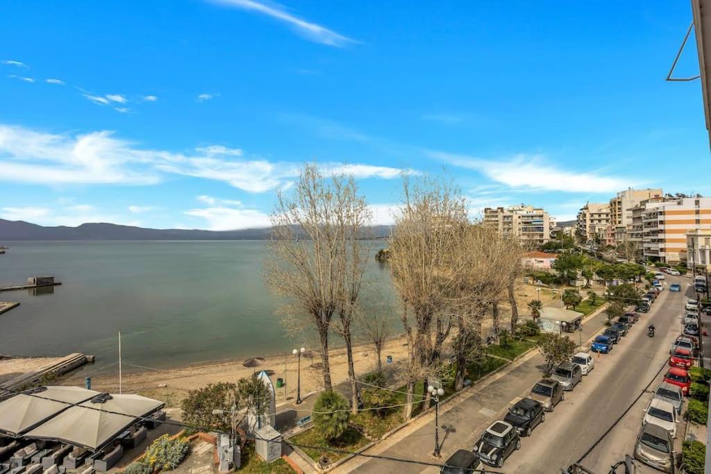 Bright Central Apartment With Splendid Sea View! Chalkís Exteriér fotografie
