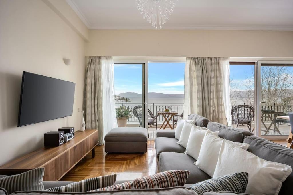 Bright Central Apartment With Splendid Sea View! Chalkís Exteriér fotografie